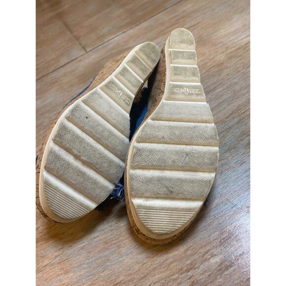 Minnetonka York Wedge Sandals Size 8 Blue Denim Cork Fringe Heels Open Toe Boho - Picture 6 of 8